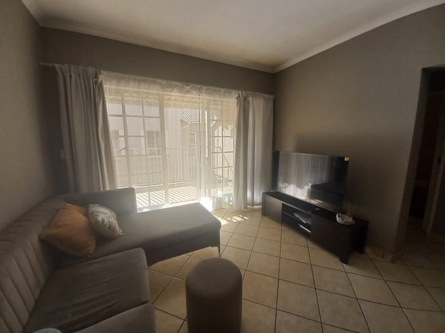 2 Bedroom Property for Sale in Waterval East North West